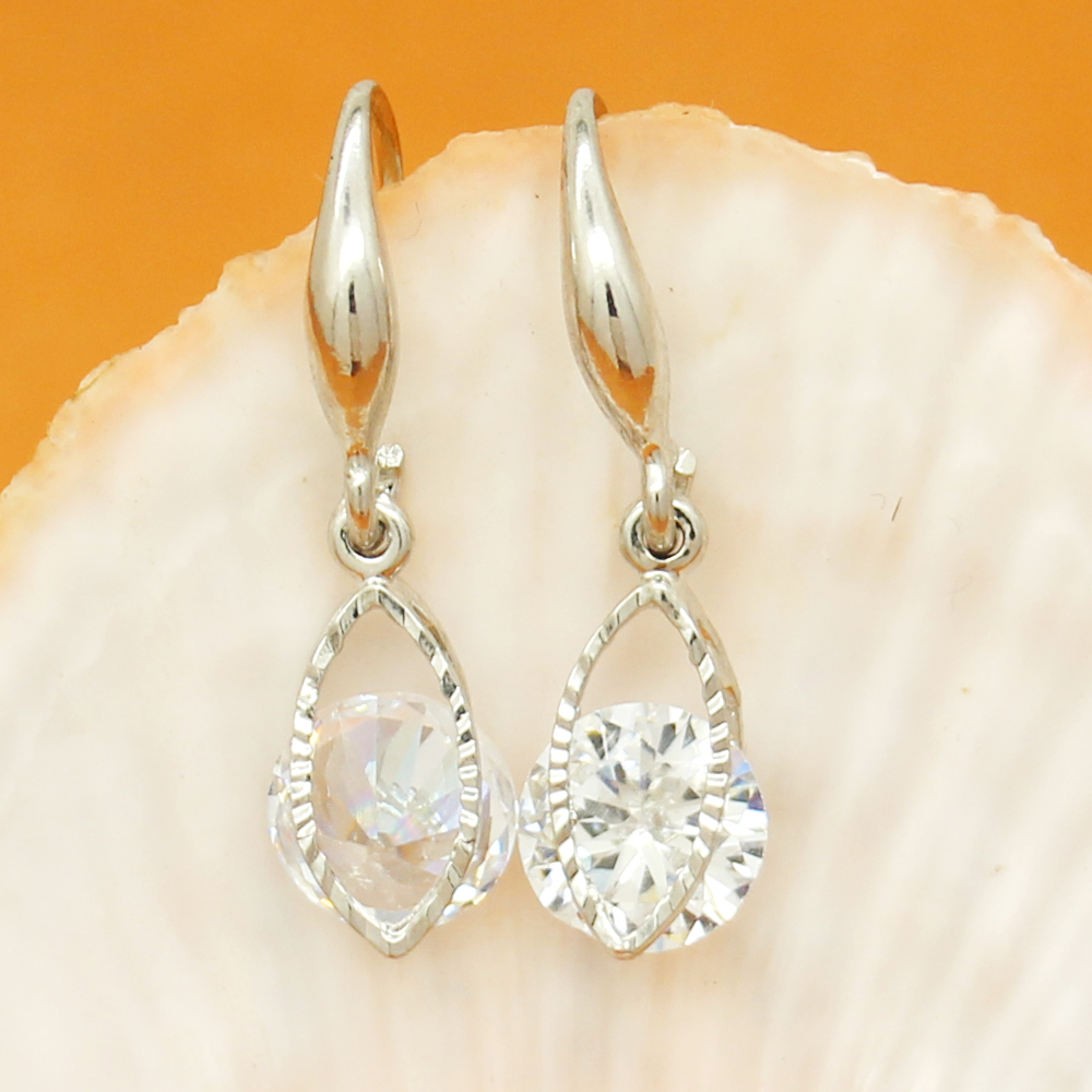 Spot wholesale European and American fashion glamour jewelry shiny zircon earrings