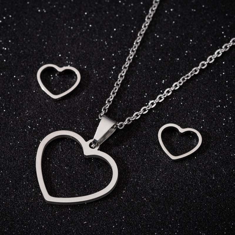 pendant necklace set charm gold chian necklace women pendant sports heart 2020 stainless steel punk fashion jewelry
pendant necklace set charm gold chian necklace women pendant sports heart 2020 stainless steel punk fashion jewelry