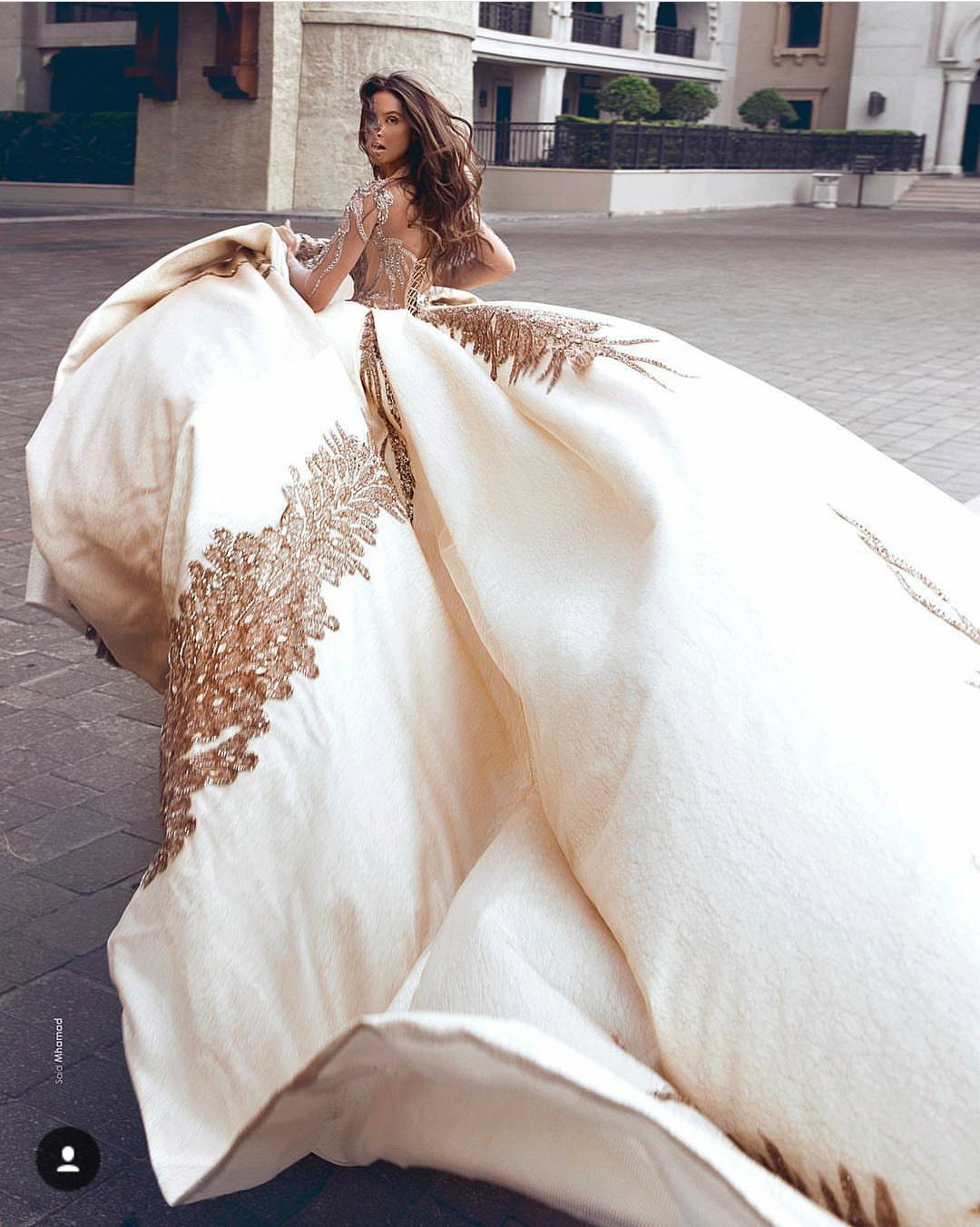 Dubai Arabic Vintage Wedding Dresses Said Mhamad Long Sleeve Gold Lace Applique Sequins Plus Size Wedding Dress with Cathedral Train