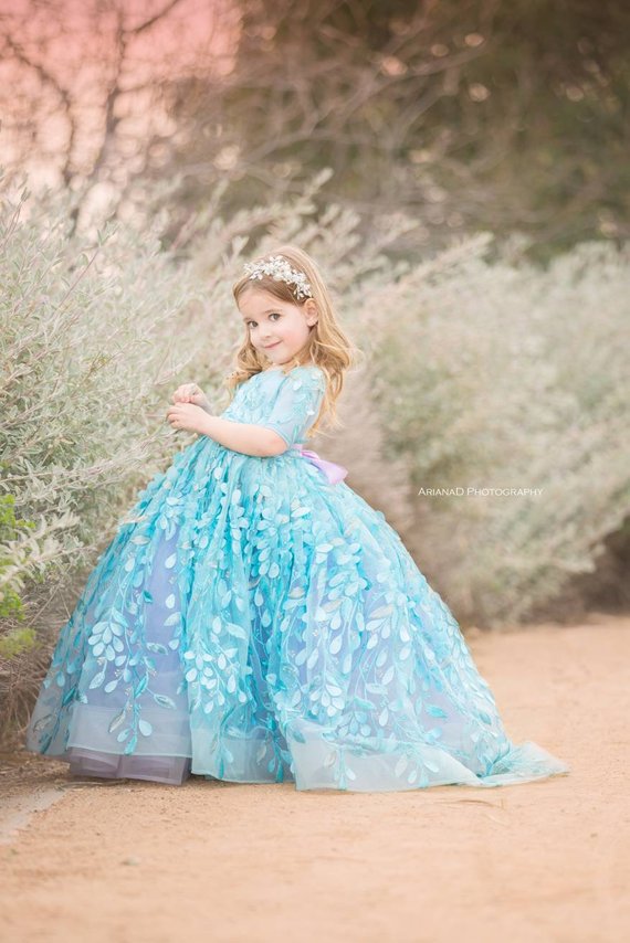 Blue Flower Girl Dresses For Wedding Jewel Neck Lace Appliqued A Line Short Sleeve Girls Pageant Dress Baby First Communion Gowns
