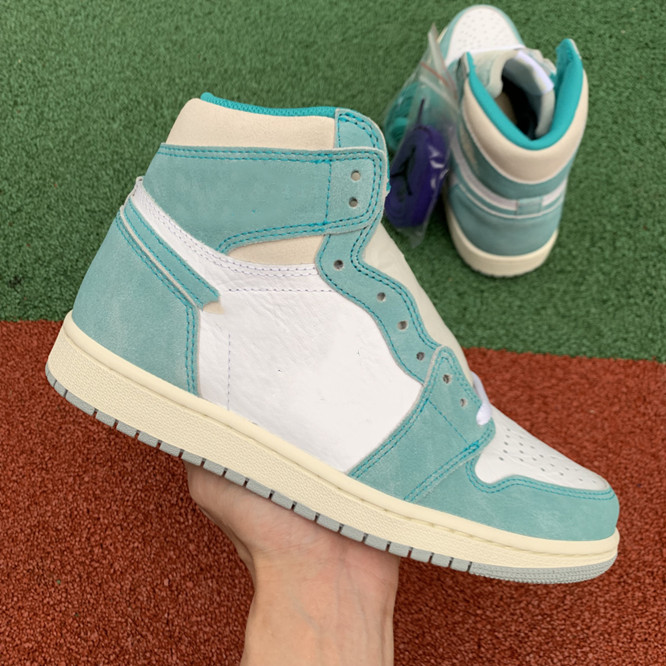 Jumpman 1 Retro High Turbo Green 57544 1311 with TURBO GREEN SAIL WHITE LIGHT SM schoenen size 40-46 fashion Sneakers womans designer
Jumpman 1 Retro High Turbo Green 57544 1311 with TURBO GREEN SAIL WHITE LIGHT SM schoenen size 40-46 fashion Sneakers womans designer