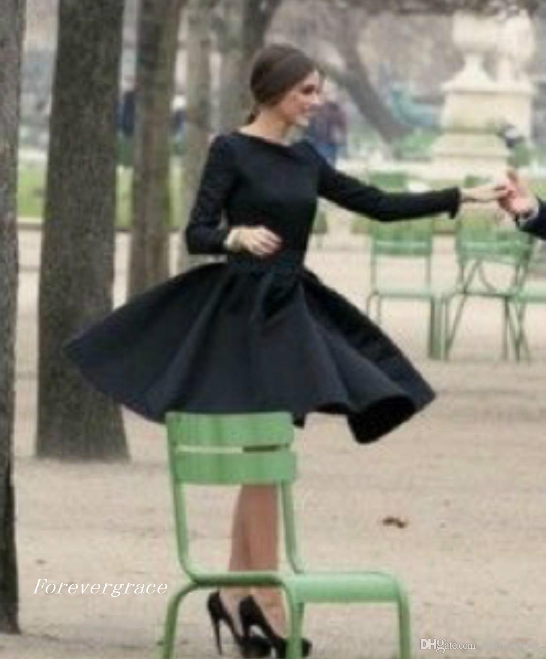 2019 Cheap Short Black Boat Neck Cocktail Dress Fashion Knee Length Long Sleeves Club Wear Homecoming Party Dress Plus Size Custom Make