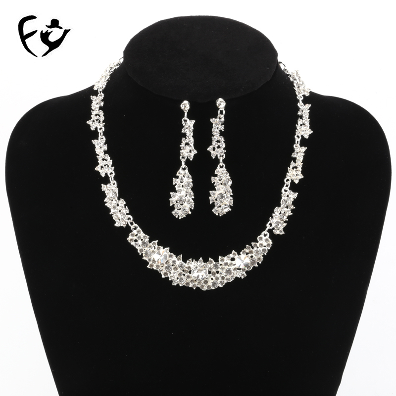 Chains 2021 Fashion Ladies Bride Silver Set Necklace Pendant Female Wedding Gift Holiday
Chains 2021 Fashion Ladies Bride Silver Set Necklace Pendant Female Wedding Gift Holiday