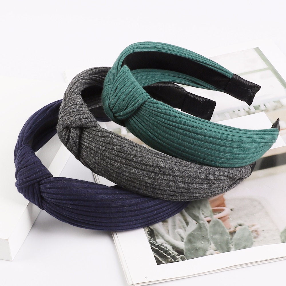 New Arrival 1 pc / bag Korean solid color wide-brimmed headband Korean women's simple wash hair band hairpin hair accessories
New Arrival 1 pc / bag Korean solid color wide-brimmed headband Korean women's simple wash hair band hairpin hair accessories