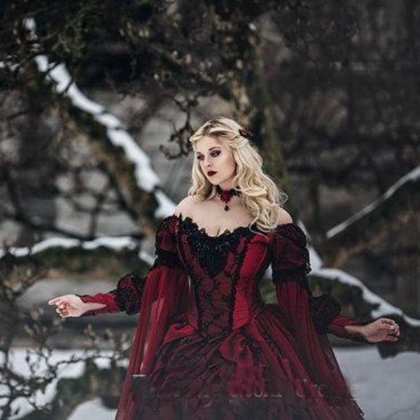 Gothic Sleeping Beauty Princess Medieval Bury Black Wedding Dresses Long Sleeve Lace Appliques Bridal Gowns Victorian Masquerade Party 0521