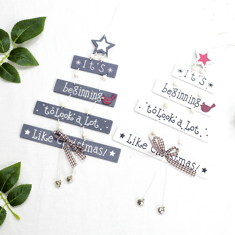 Christmas decorations, creative wooden Christmas tree ornaments, painted letters, bows, bells, decorative signs
Christmas decorations, creative wooden Christmas tree ornaments, painted letters, bows, bells, decorative signs
