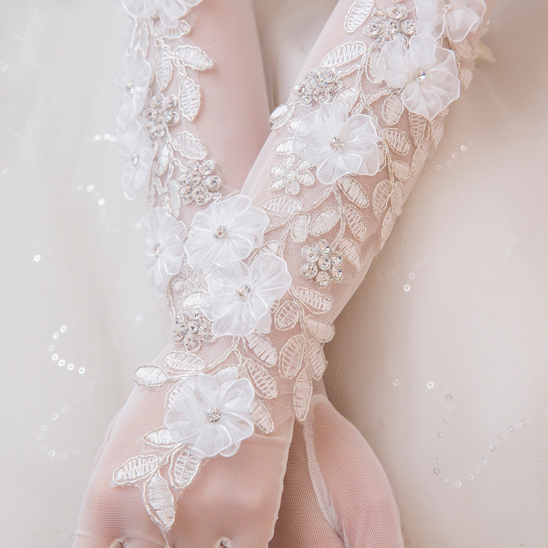 2019 White Bridal Gloves Lace Applique Beaded Below Elbow Length Gloves With Ribbon In Stock Wedding Accessories