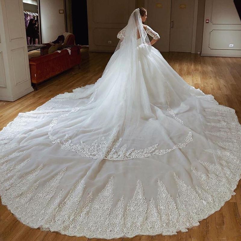 2024 Modest A E Wedding Dresses Off Shoulder Lace Appliques Beaded 1/2 Sleeve Chapel Train Open Back Plus Size Bridal Gowns 403 6660311