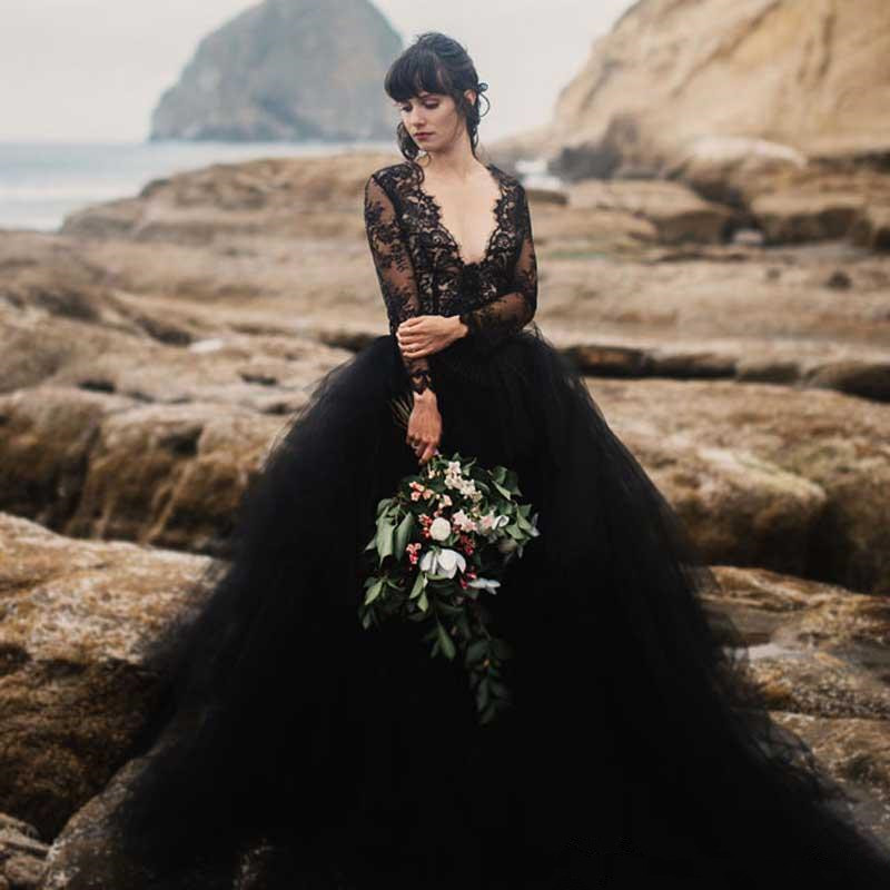 Sexy 2019 Beach Black Wedding Dress Deep V Neck Illusion Long Sleeves Lace Top Tulle Skirt Gothic Backless Wedding Bridal Gowns withTrain