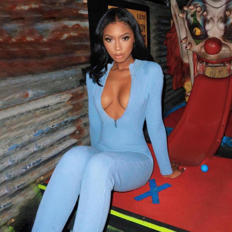 Sexy Fitness Active Wear Rompers Womens Jumpsuit Zipper V Neck Fashion Long Sleeve Bodysuit Workout Sporty Jumpsuits Streetwear, Blue
Sexy Fitness Active Wear Rompers Womens Jumpsuit Zipper V Neck Fashion Long Sleeve Bodysuit Workout Sporty Jumpsuits Streetwear, Blue