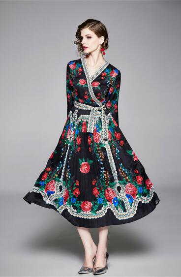 European autumn high-end printed V-neck long-sleeved mid-length pleated slim dress, Blue
European autumn high-end printed V-neck long-sleeved mid-length pleated slim dress, Blue