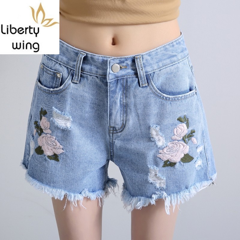 High Waist Denim Plus Size 2XL Flower Embroidery Female Short Jeans For Women Summer Ladies Hot Shorts Free Ship, Blue
High Waist Denim Plus Size 2XL Flower Embroidery Female Short Jeans For Women Summer Ladies Hot Shorts Free Ship, Blue