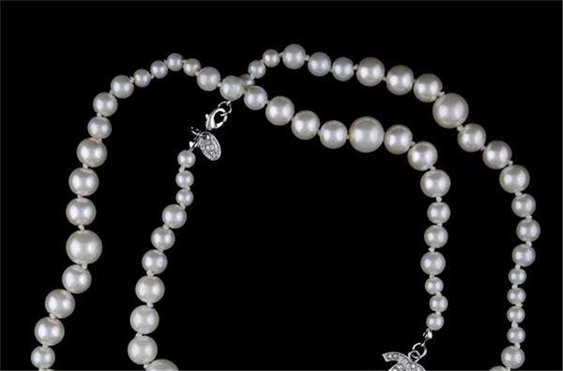 Fashion Pearl Chains Necklaces Luxury Metal Letter Diamond Necklace Brand Design Classic Letter Necklaces Jewelry with Box, Silver
Fashion Pearl Chains Necklaces Luxury Metal Letter Diamond Necklace Brand Design Classic Letter Necklaces Jewelry with Box, Silver