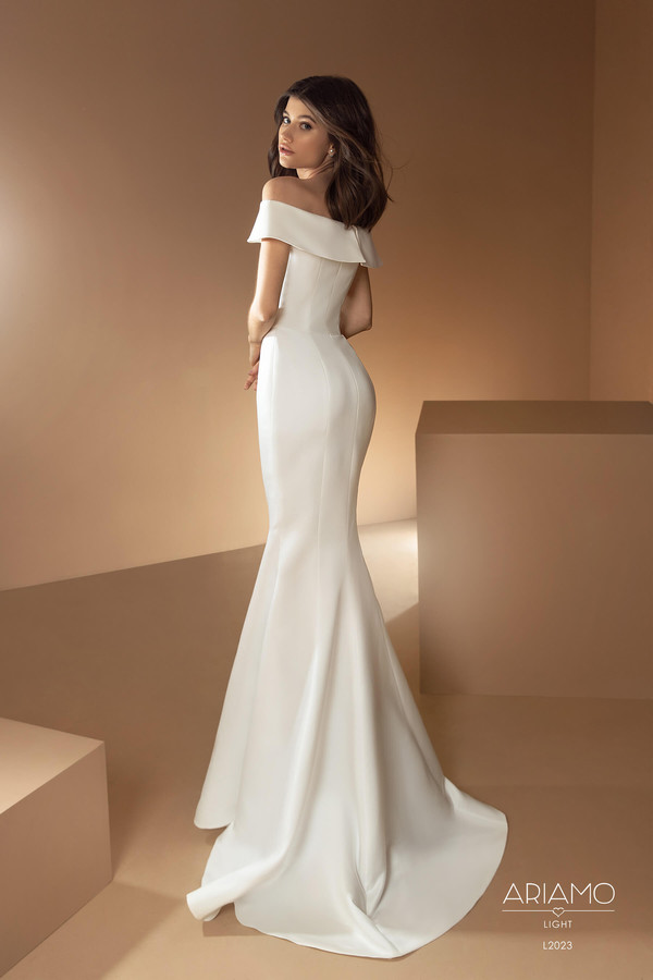 2020 Elegant Mermaid Wedding Dresses Satin Off The Shoulder Beach Wedding Dress Sweep Train Custom Made Bridal Robes De Mariée