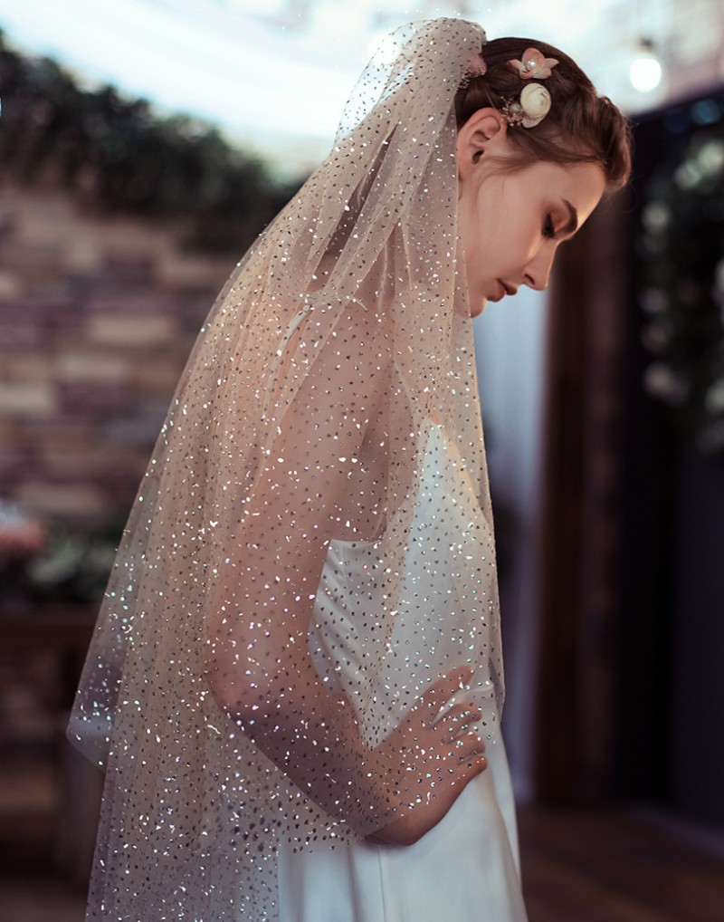 fashion sequins bridal veils cut edge two layers veil with comb women wedding dress accessories long veils custom made