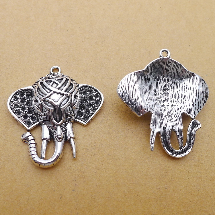 B7001 35*31mm Elephant Ancient Silver Combine Gold Product Parts 20 Individual / Package 7.4 g
B7001 35*31mm Elephant Ancient Silver Combine Gold Product Parts 20 Individual / Package 7.4 g