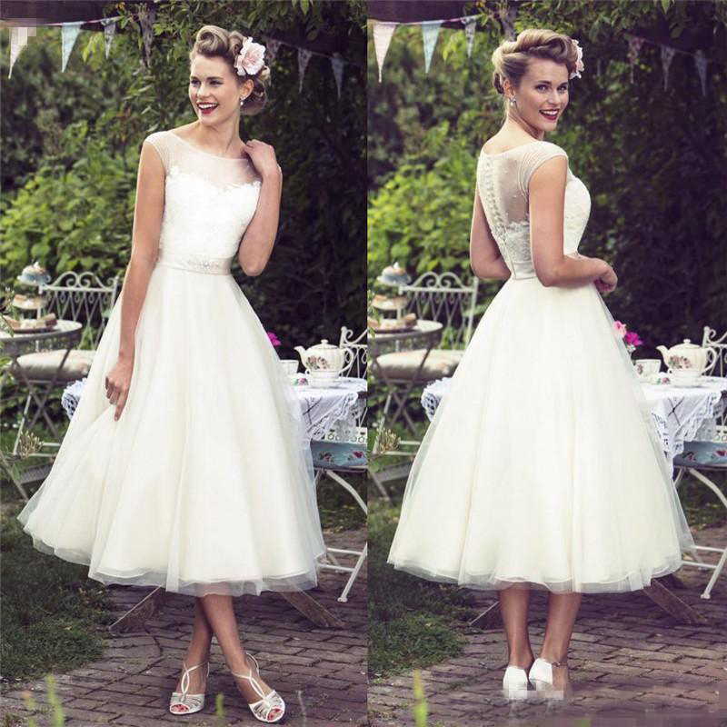 Country Bohemian Tea Length Wedding Dress Sheer Scoop Neckline Cap Sleeves Tulle Lace Bridal Gowns Button Back Boho Short Wedding Dress 2019, White
Country Bohemian Tea Length Wedding Dress Sheer Scoop Neckline Cap Sleeves Tulle Lace Bridal Gowns Button Back Boho Short Wedding Dress 2019, White
