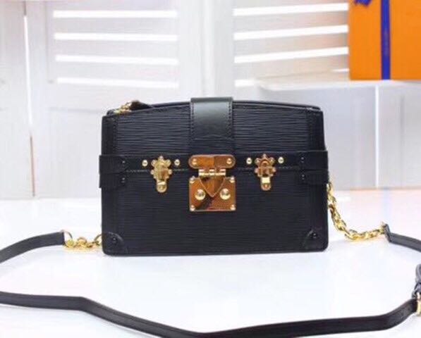 2019 Wholesale Designer clutch Box Original Handbags Evening Bags Excellent Quality Leather purse petite malle Box Messenger Shoulder Bag, Red
2019 Wholesale Designer clutch Box Original Handbags Evening Bags Excellent Quality Leather purse petite malle Box Messenger Shoulder Bag, Red