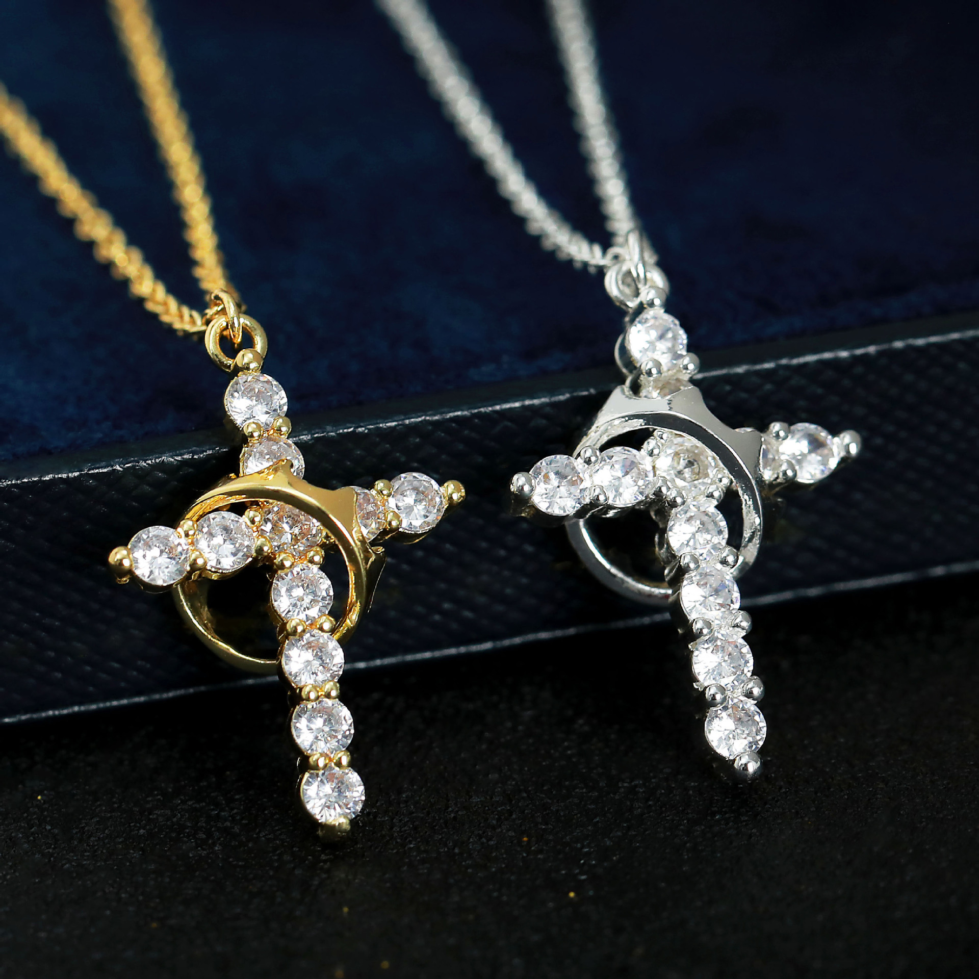 Rotatable Crown Cross Moissanite Pendant Necklace Hip Hop Punk Style Silver Gold Color Chain Jewelry For Women Men Party Gift - view 3