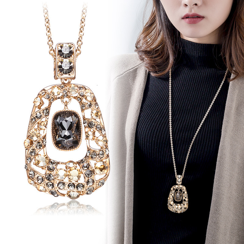 Vintage Hollow Teardrop Moissanite Pendant Necklace Long Sweater Chain Blue Stone Crystal Jewelry For Women Party Gift