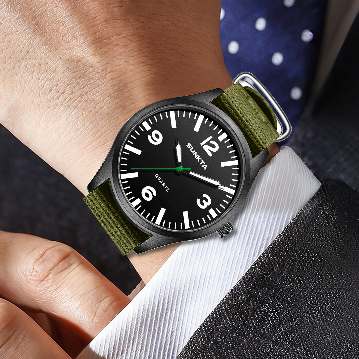 New Fashionable Simple Digital Scale Watch For Men And Students, Luminous Waterproof Quartz Wristwatch - view 3