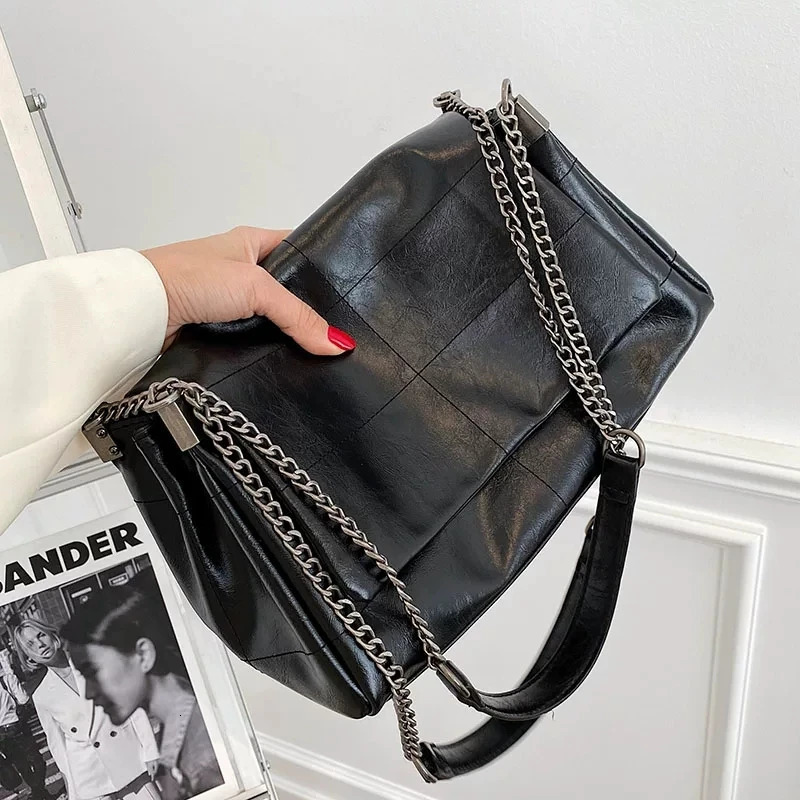 y Handbag Bags ner Vintage Shoulder Bag Chain Messenger Soft Flap Crossbody Pack Purse260901