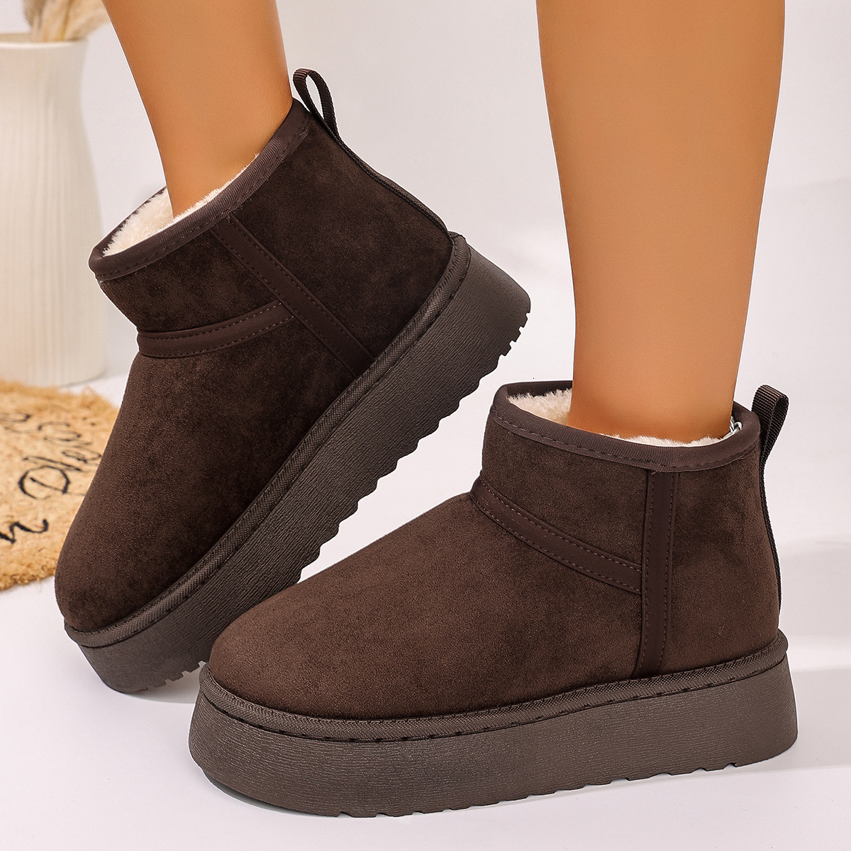 Shoes Fashion And Exquisite Thick Soled Snow Boots For Women Winter With Plush And Thick Warm Short Boots Slip On Shoes Suitable For Various Outdoor T