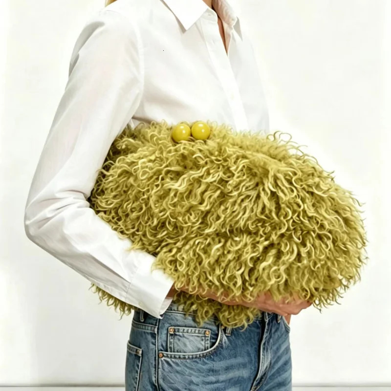 Women Kisslock Faux Fur Clutch Bag Winter Warm Fuzzy Pouch Frame Clasp With Chain Crossbody Dark Grey Red Yellow260901