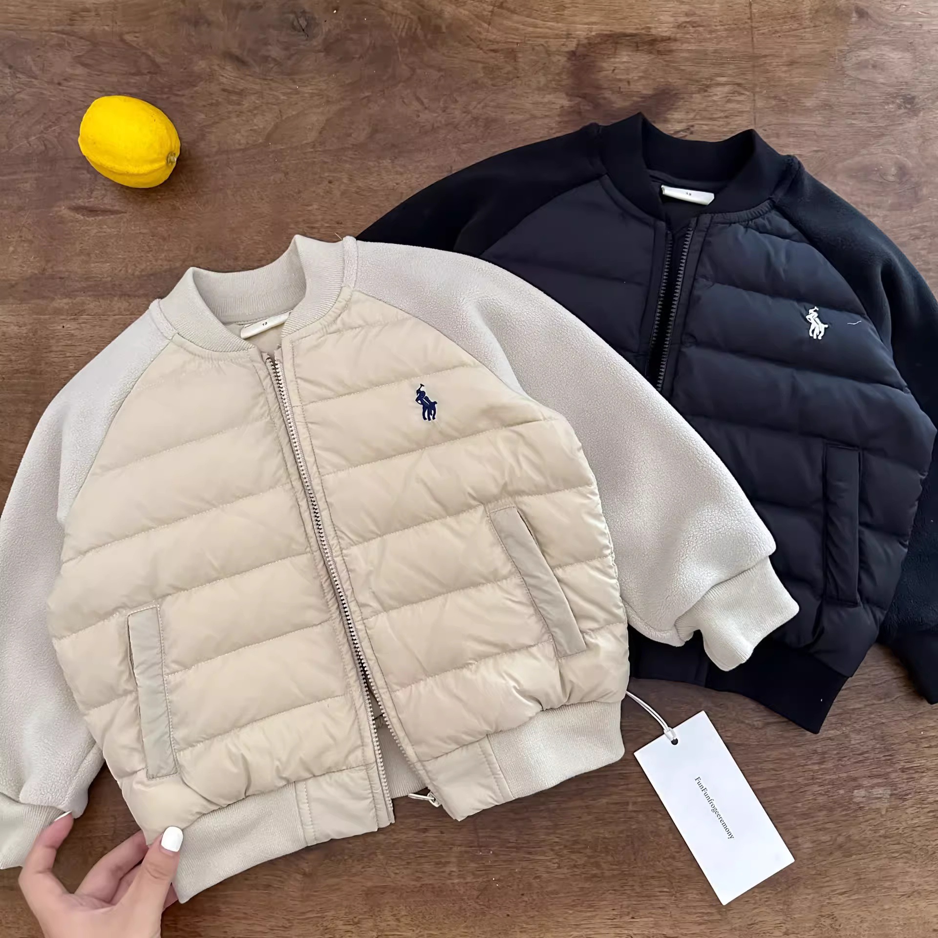 Free shipping Kids Clothing Children's thick spliced cotton jacket comfortable simple and warm - view 4