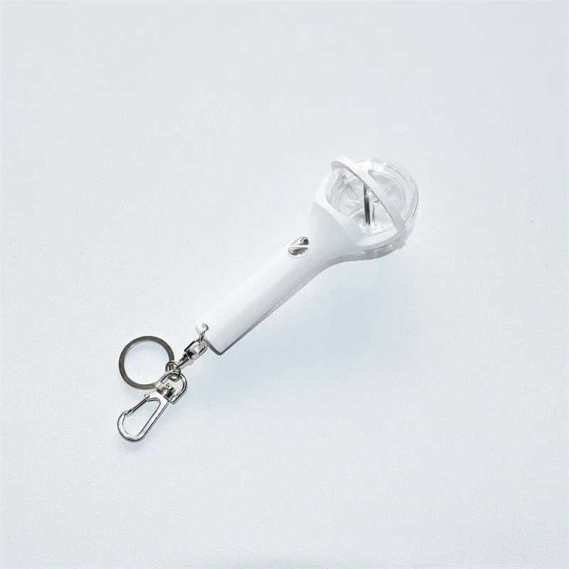 Kpop Idols Girls Mini Light Stick Key Chains MANON SOPHIA DANIELA LARA MEGAN YOONCHAE Lights Keyrings Bag Pendants Fans Gifts S2609048V2C - view 5