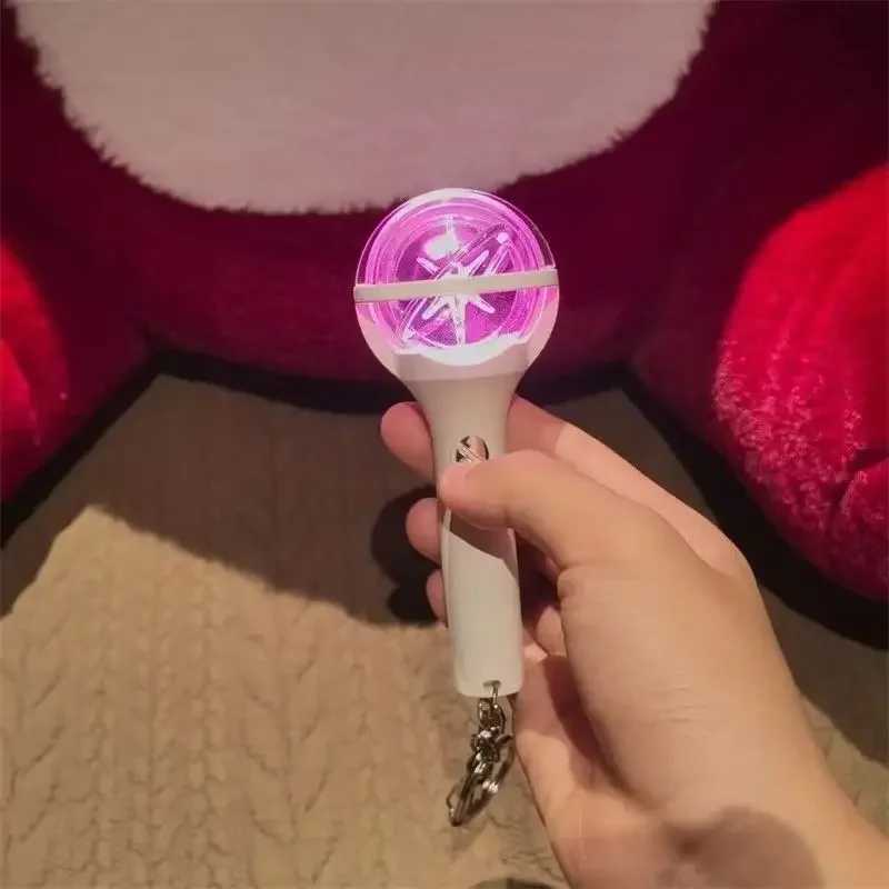 Kpop Idols Girls Mini Light Stick Key Chains MANON SOPHIA DANIELA LARA MEGAN YOONCHAE Lights Keyrings Bag Pendants Fans Gifts S2609048V2C - view 3