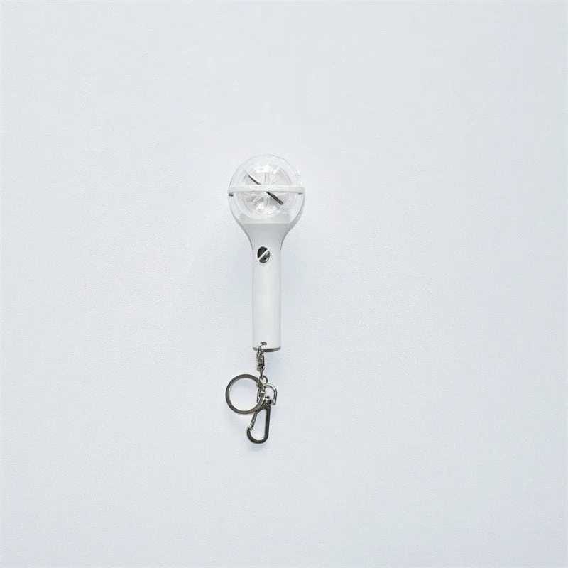 Kpop Idols Girls Mini Light Stick Key Chains MANON SOPHIA DANIELA LARA MEGAN YOONCHAE Lights Keyrings Bag Pendants Fans Gifts S2609048V2C - view 6