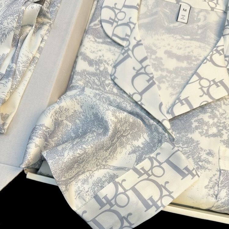 Designer pajamas for Women Spring and Autumn Cool Ice Silk Wearable High end Home Wear Luxurious Long Sleeve Summer Set Fashionable and high-quality h - view 4