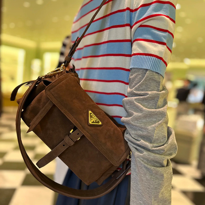 Daily Fashion Trendy Retro Casual MultiFunctional MultiPocket Nylon BikerStyle Shoulder Underarm Bag New Autumn And Winter Women's Bag - view 3