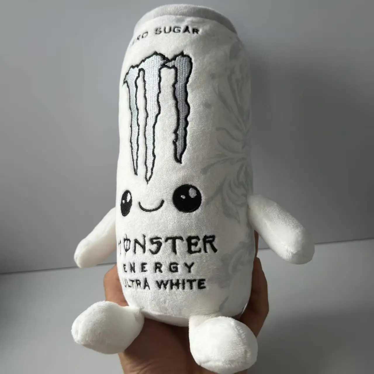 New Simulation White Energy Drink Can Shaped Plush Toy Zero Sugar Theme Soft Stuffed Doll Desktop Ornament Holiday Gift For Fans C2609087MVW