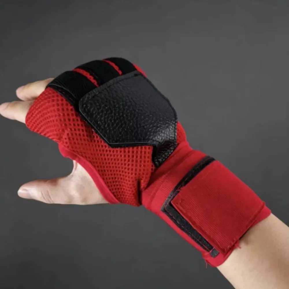 Half Finger Boxing Gloves Quick Strap Shock Absorb Muay Thai Gloves Fight Hand Wrap Wrist Support Boxing Training Gloves Q260907