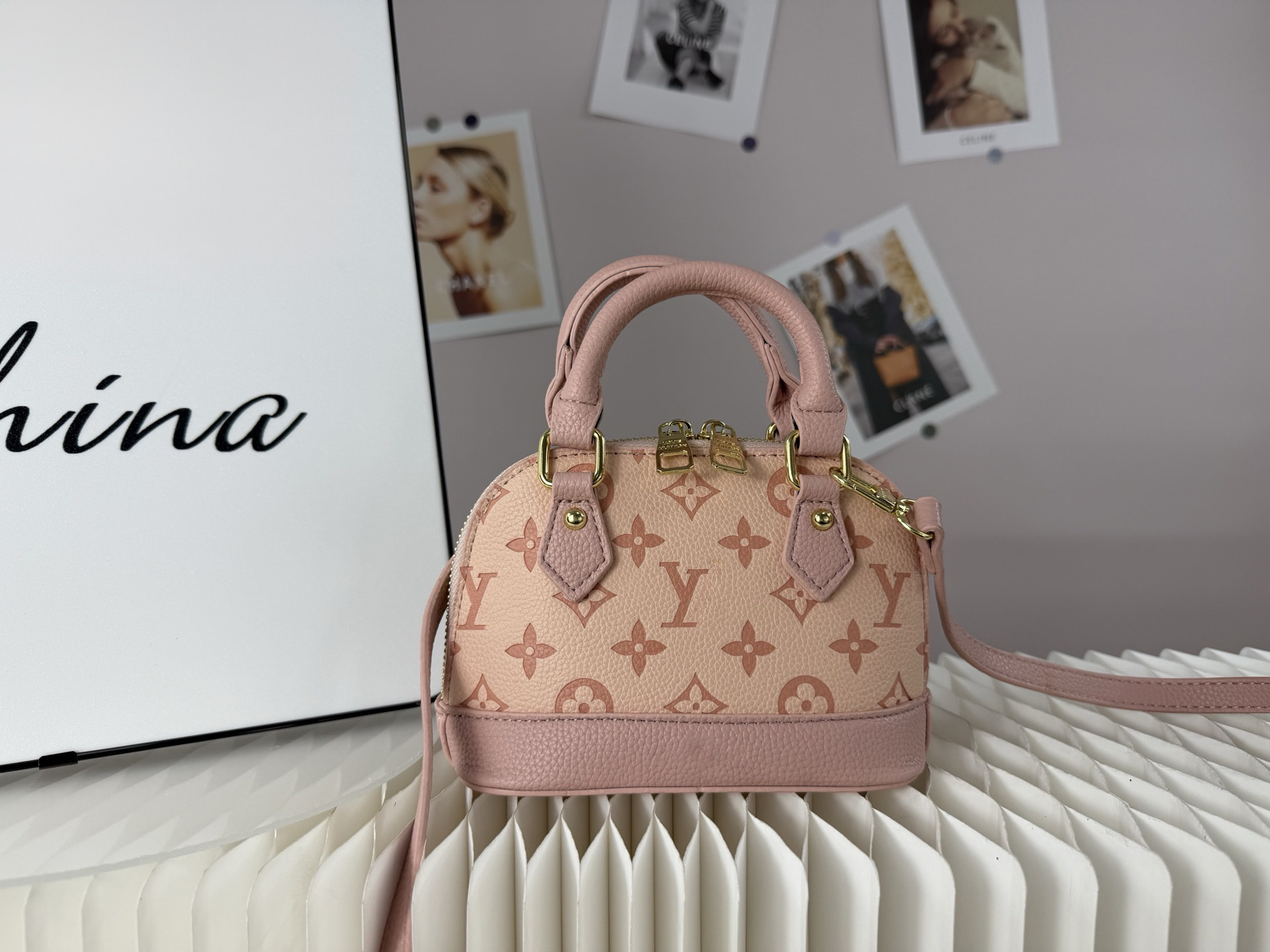 Borsa A Tracolla A Tracolla Con Mini Cupola In Pelle Verniciata Monogramma Goffrato Classica Alla Moda, Con Tracolla Staccabile, Adatta Per Appuntam-image