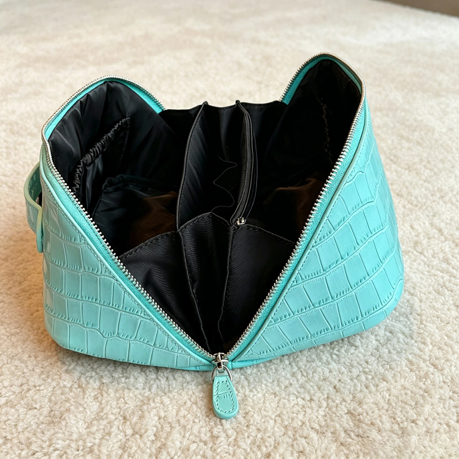Crocodile Pattern Genuine Leather Cosmetic Bag y Large Capacity Cowhide Portable Travel Toiletry Storage 260909 - view 5