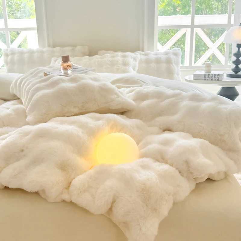 Cover Bonenjoy 1pc Plush Duvet Warm Quilts Cover Skin-friendly Bedding Solid Color Cforter Covers (No lowcase) J260909