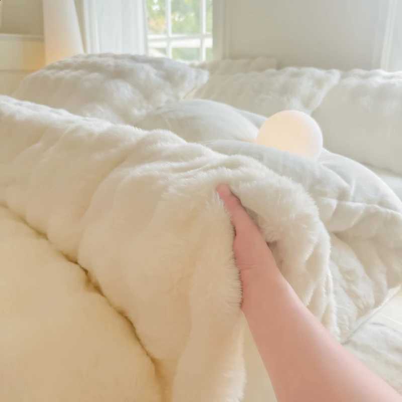 Cover Bonenjoy 1pc Plush Duvet Warm Quilts Cover Skin-friendly Bedding Solid Color Cforter Covers (No lowcase) J260909 - view 3