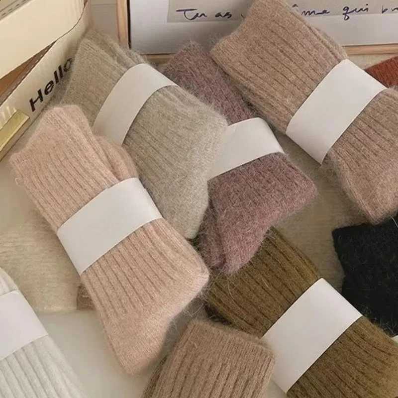 Cashmere Winter Thick Warm Women's Wool Socks Japanese Harajuku Style Solid Color Long Thermal Fashion Sox for Ladies H260910 - view 6