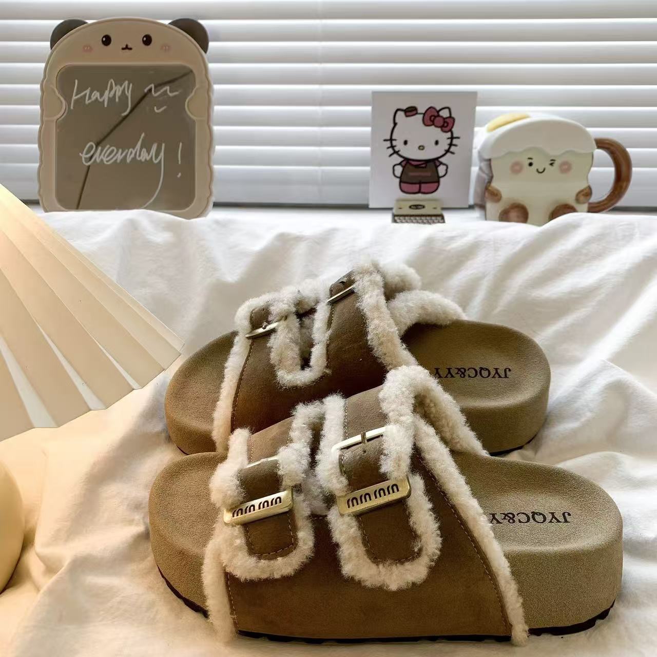 Luxury Designer Naew Free Shipping Designer For Womens Sandals Brown Khai Fashionable And Versatile Winter Warm Flat Slippers - view 5