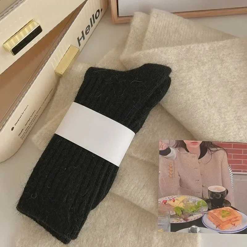 Cashmere Winter Thick Warm Women's Wool Socks Japanese Harajuku Style Solid Color Long Thermal Fashion Sox for Ladies H260910 - view 5