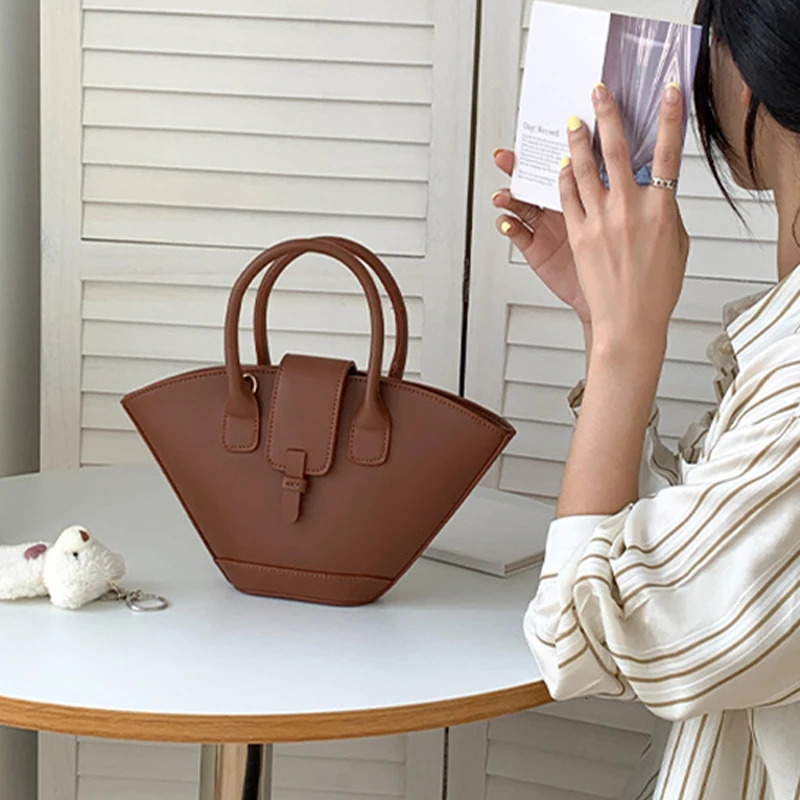 Bags for Women Korean Casual Large Capacity Retro Fan Shaped Tote Bag n Sense Handbag Personalized Versatile Crossbody Bag 260910 - view 5