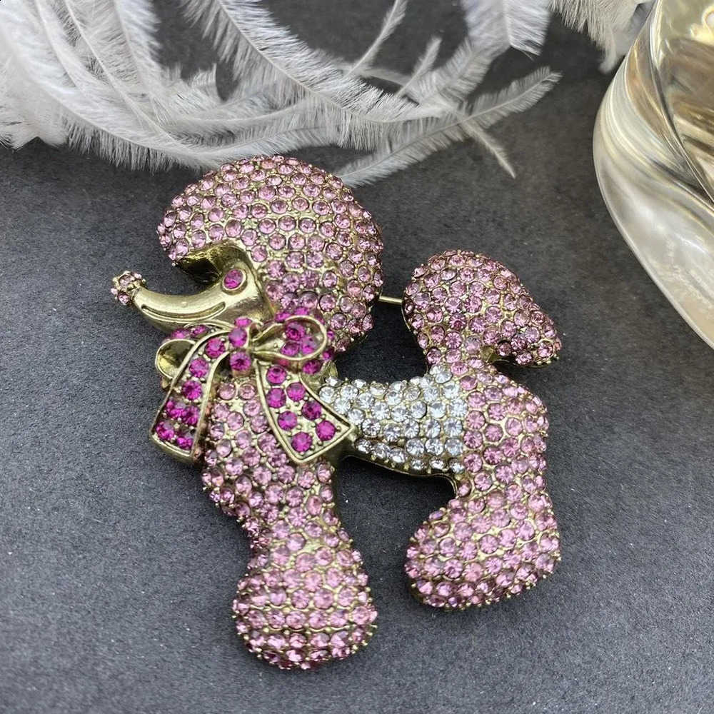 Spilla Per Pettorale Per Cani Commuter Innocent Exquisite Lady J260915-image