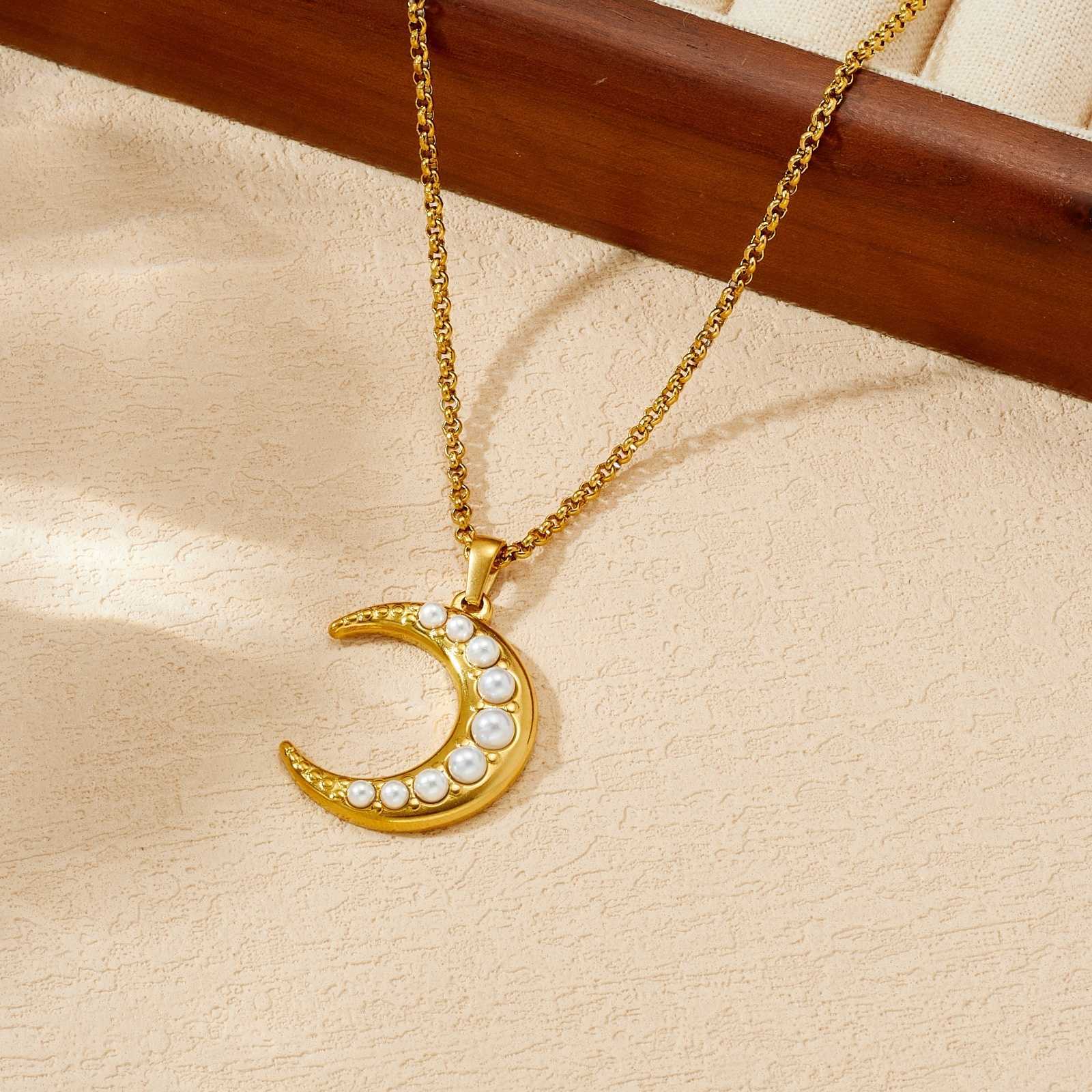 Collana Con Ciondolo Di Perle Con Intarsio Di Luna Splendida In Acciaio Inossidabile Dorato Per Donna Nuova Catena Di Tendenza Alla Moda Holidayt260-image