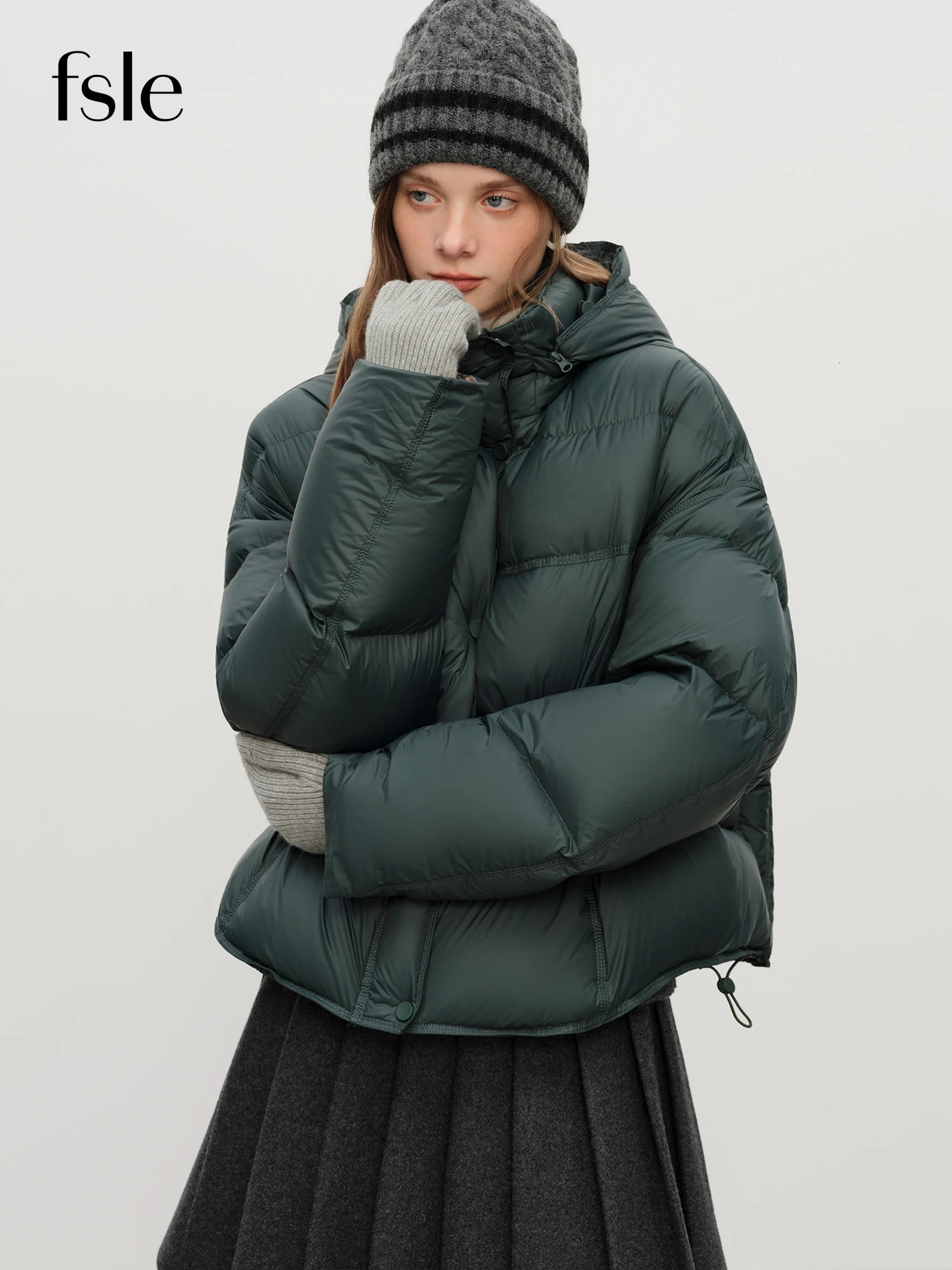 FSLE Winter Women Hooded Puffer Jacket Waterproof Downcoat Bubble Style Thermal Warm Coat Oversize Short Quilted Outerwear 260923