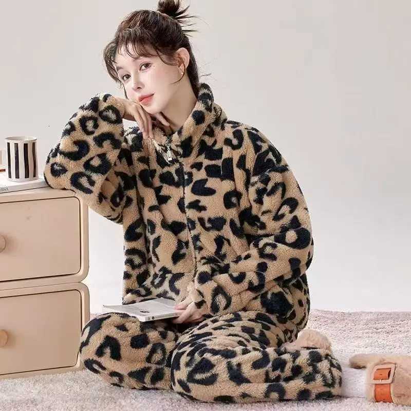 Women's Sleep Lounge Winter Can Be Outside The New Coral Warm Fleece Thickened Leopard Print Loungewear Pajamas Women's Two-piece Set Sleepw - view 5
