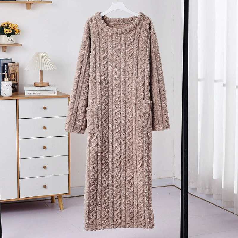 Sleep Lounge Women's Jacquard Nightgown Coral Fleece Robe for Women Loose and Warm Homewear Fleece-Lined and Thickened Mid-Length Flannel Pajamas - view 7