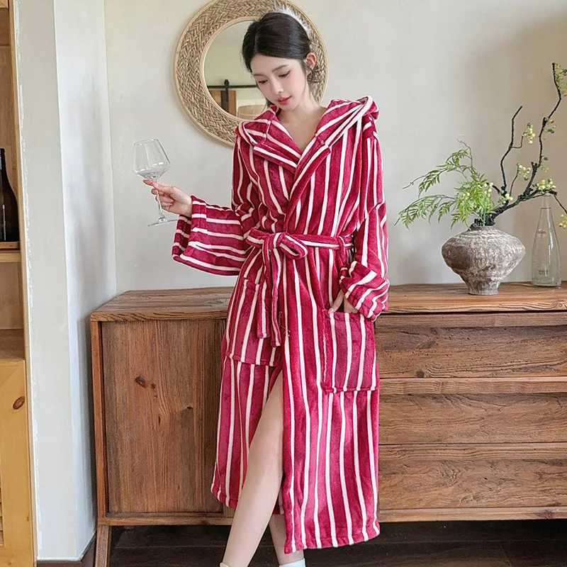 Sleep Lounge Women's Thickened Flannel Robe Nightgown Women's Winter Long Morning Gown Bathrobe Striped Hooded Nightdress Coral Fleece Home 